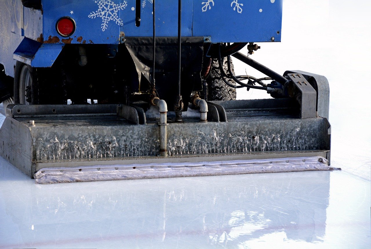 resurfacer, eisfeld, artificial ice rink